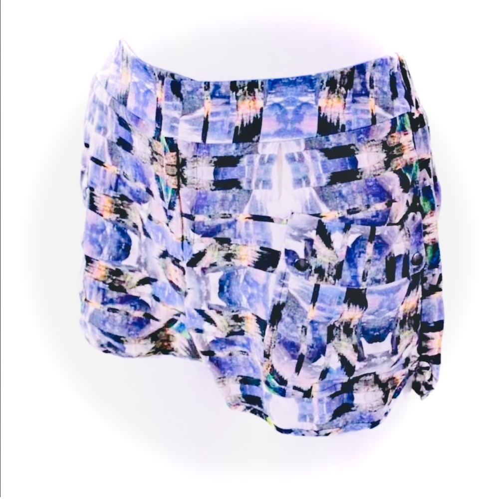 INTERMIX | M | Silk Aztec Lavender Lilac Soft Mini Shorts w/ Pockets & Stretch - Picture 3 of 16